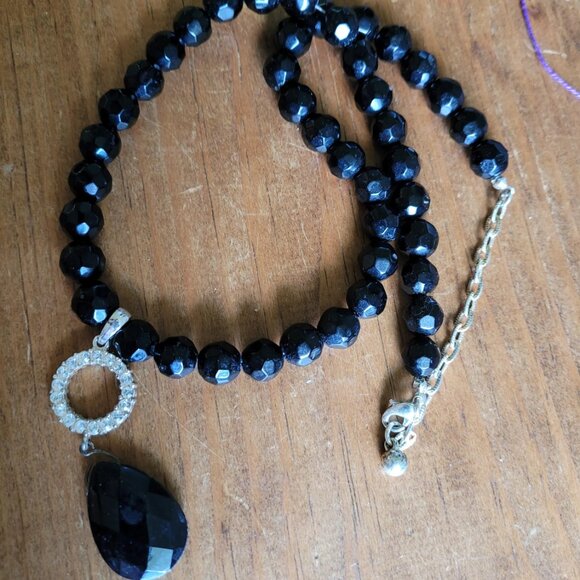 Repurposed Vintage Jewelry on Hand Made Crafted Crochet Boho / Goth Choker Neckl - Picture 4 of 4